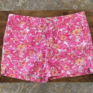 Lilly Pulitzer Walsh Shorts in Chum Bucket Pink. Size 14.